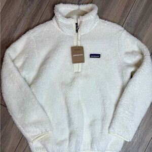 NWT Patagonia White Fleece pullover